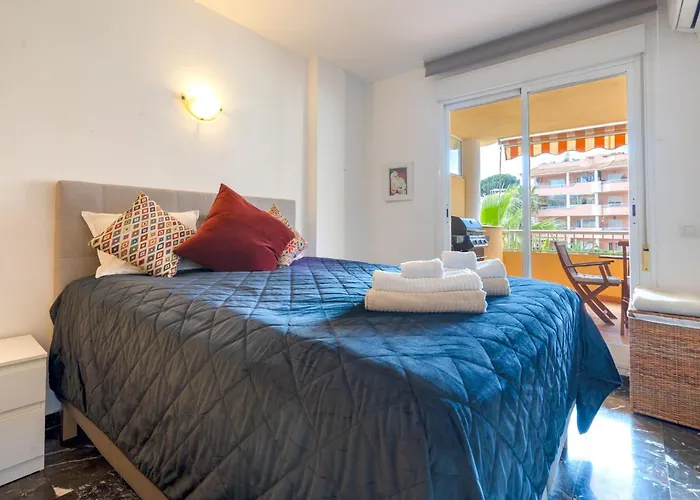2 Bedrooms With Pool, Terrace And Balcony